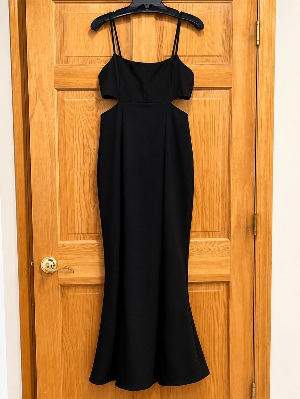 LIKELY Tamarelli Formal Dress

Perfect for Prom
Wedding guest